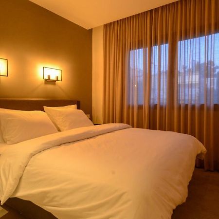 Luxury Suites By Notaly Ariel Хайфа Екстериор снимка