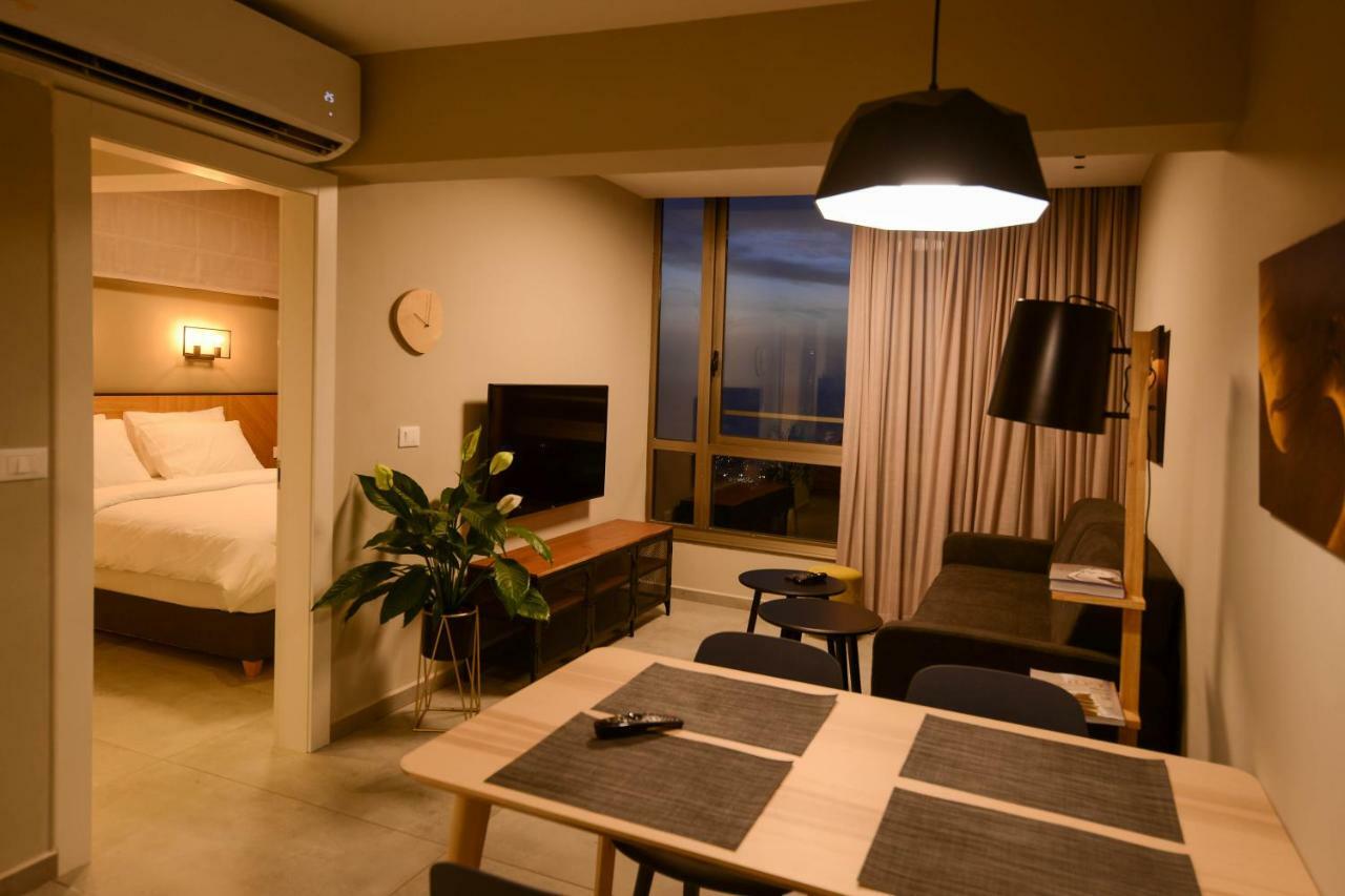 Luxury Suites By Notaly Ariel Хайфа Екстериор снимка
