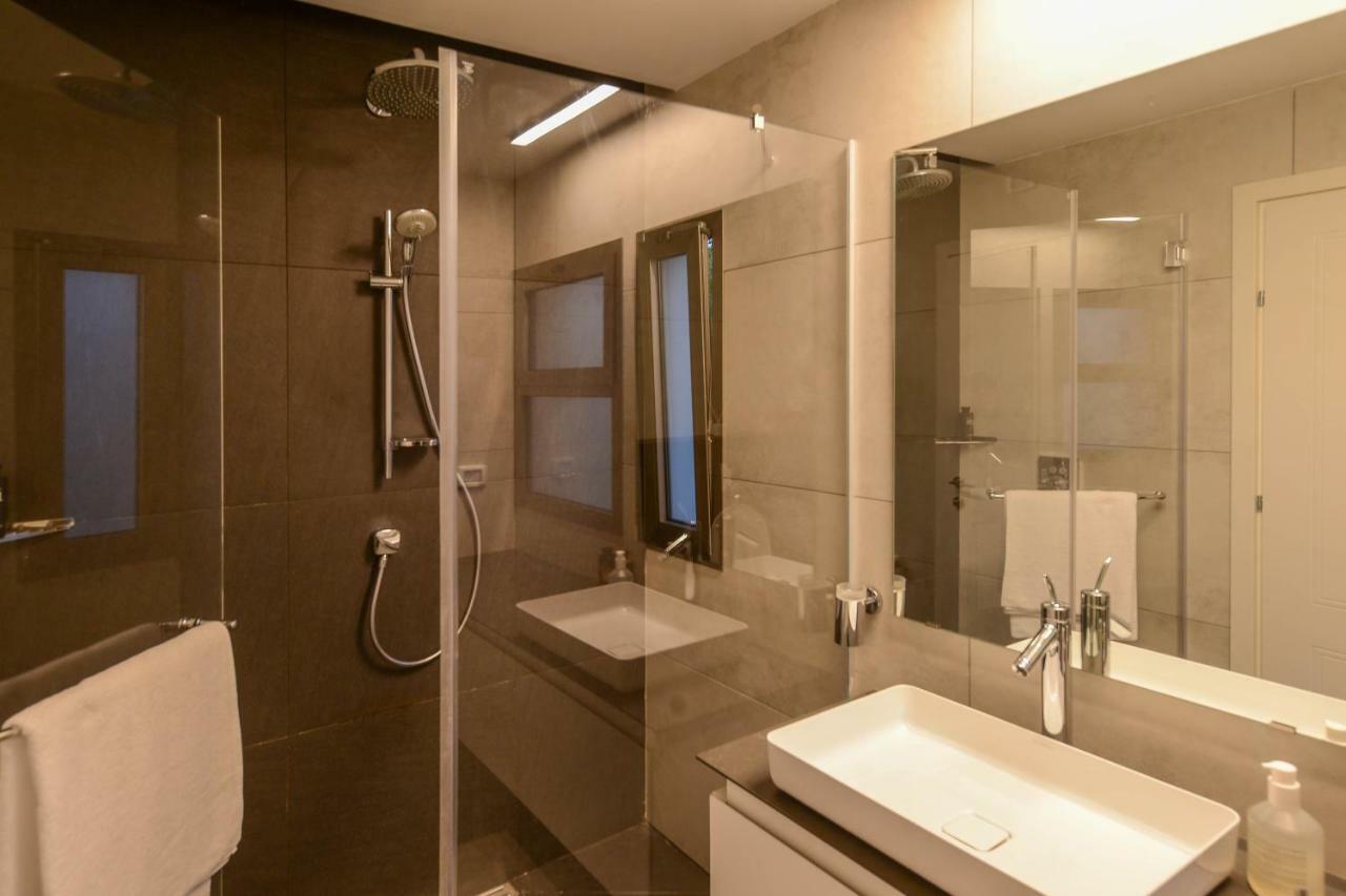 Luxury Suites By Notaly Ariel Хайфа Екстериор снимка