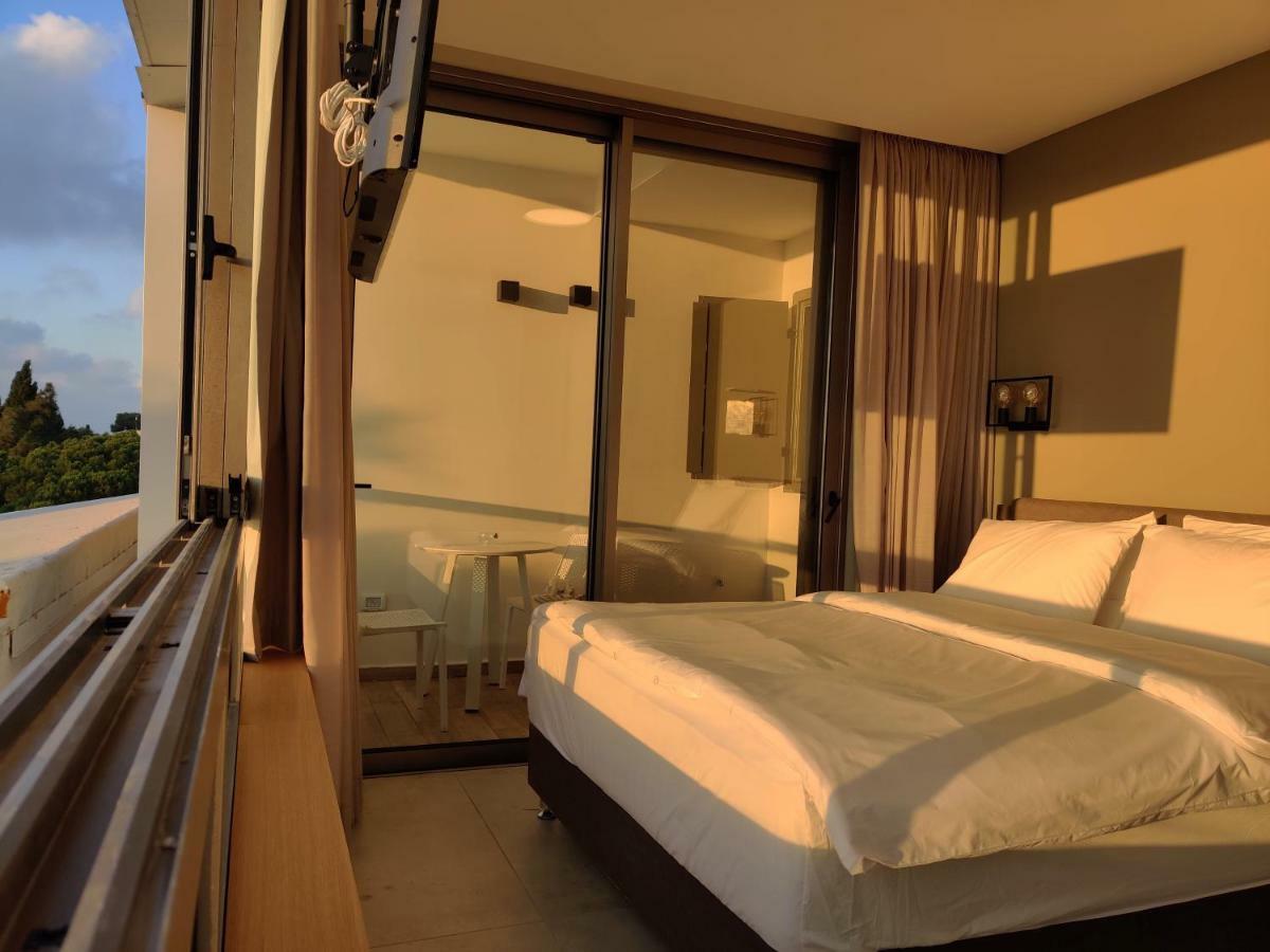 Luxury Suites By Notaly Ariel Хайфа Стая снимка